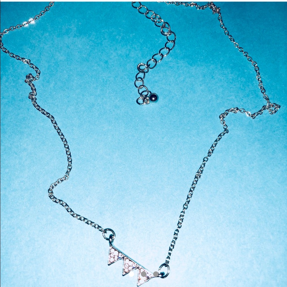 simple necklace - Picture 2 of 3